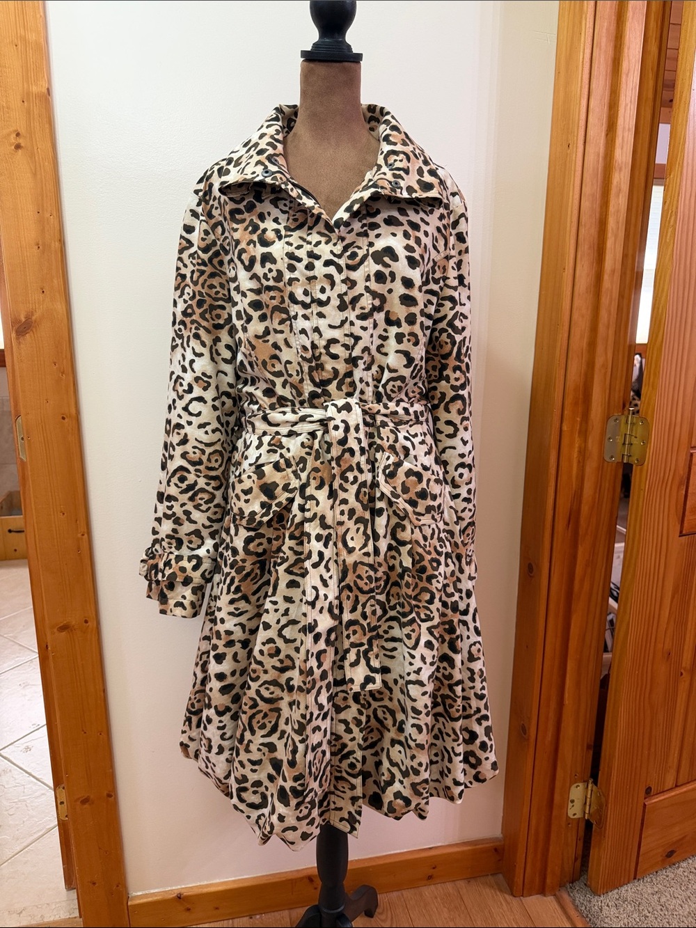 Especially Yours. LUXE. Leopard Print Trench Coat. Size L.